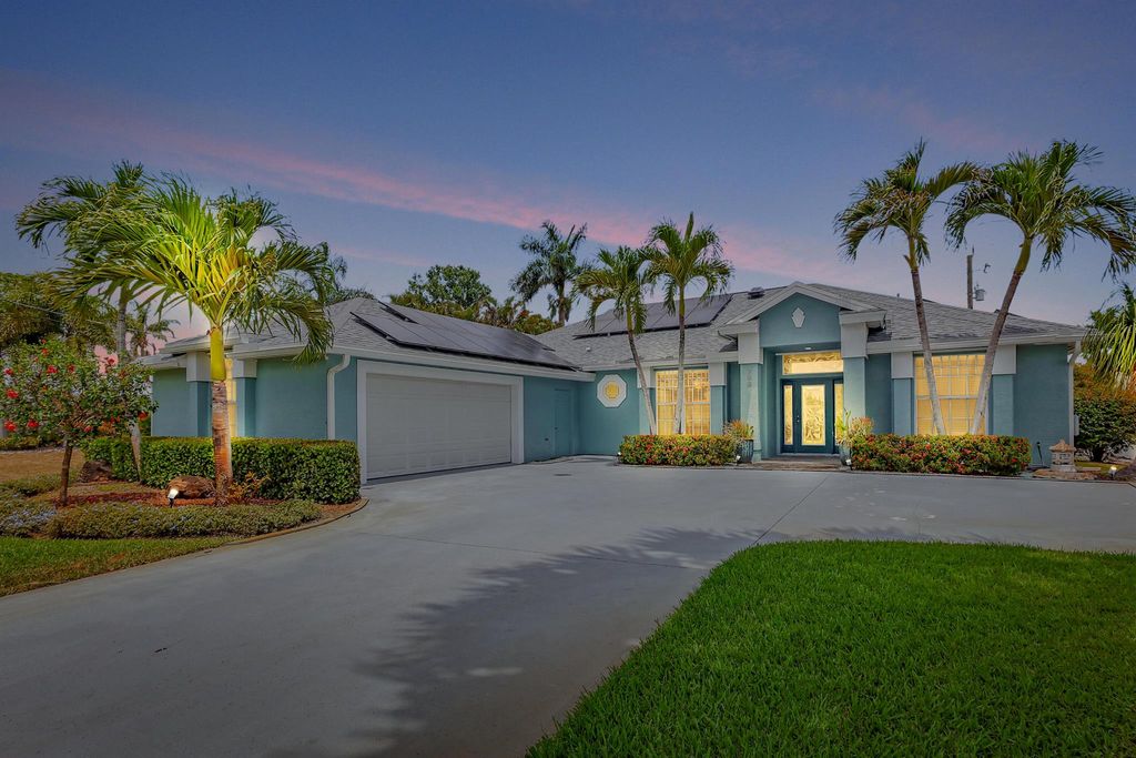 Photo of 753 SE Essex Drive, Port Saint Lucie, FL 34984 (MLS # R10983562)