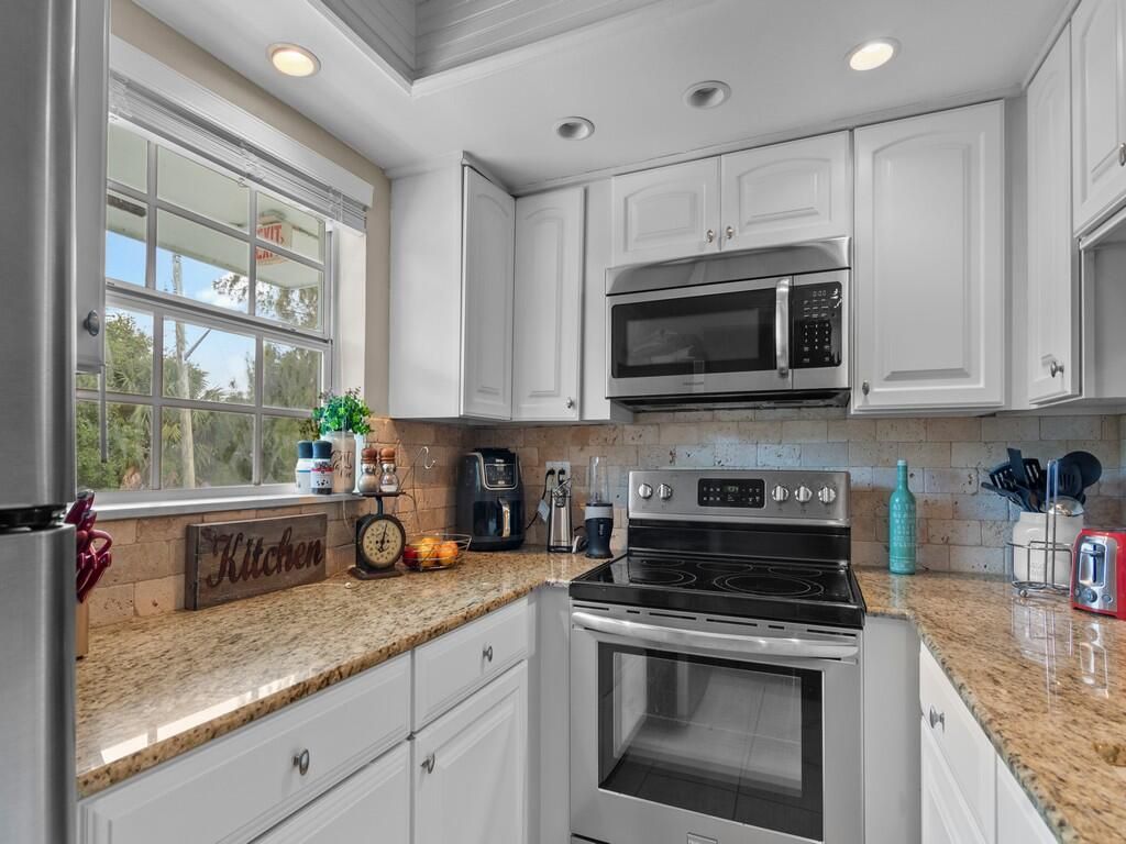 Photo of 1901 Indian River Boulevard #201a, Vero Beach, FL 32960 (MLS # B26019026)