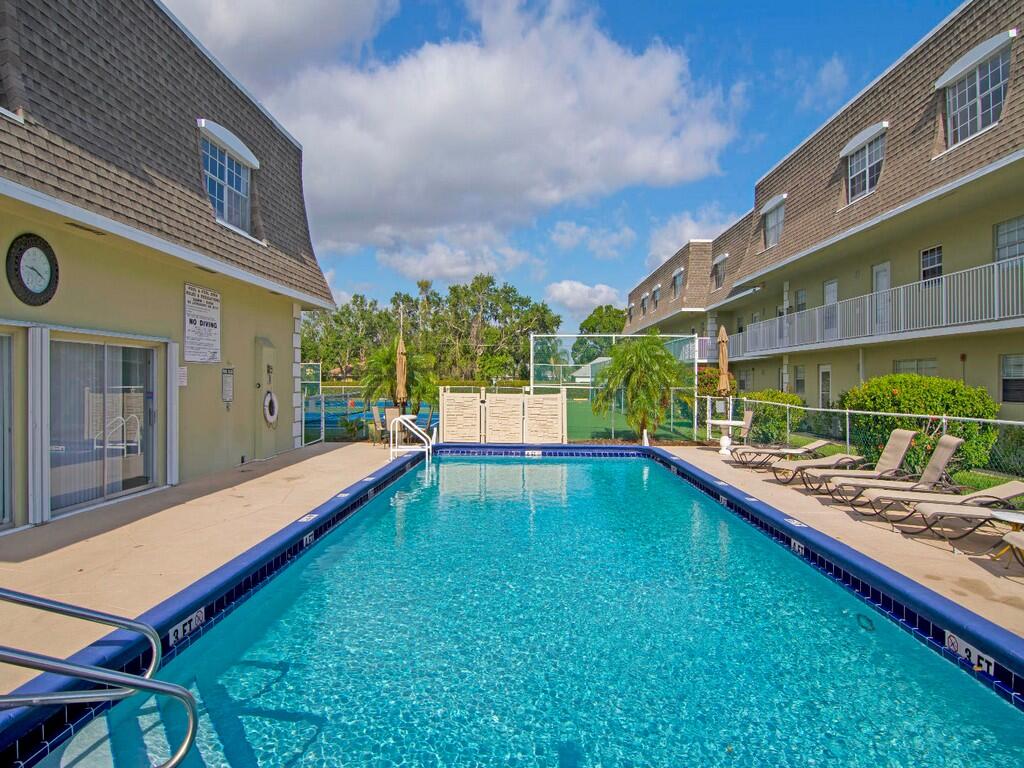 PINETREE VILLAGE - Residential