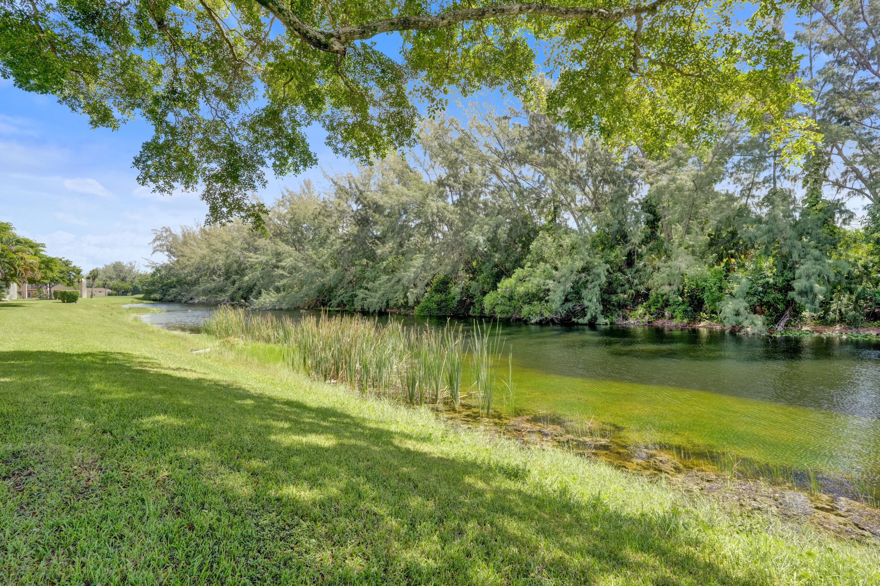 130 LAKE MERYL Drive 227