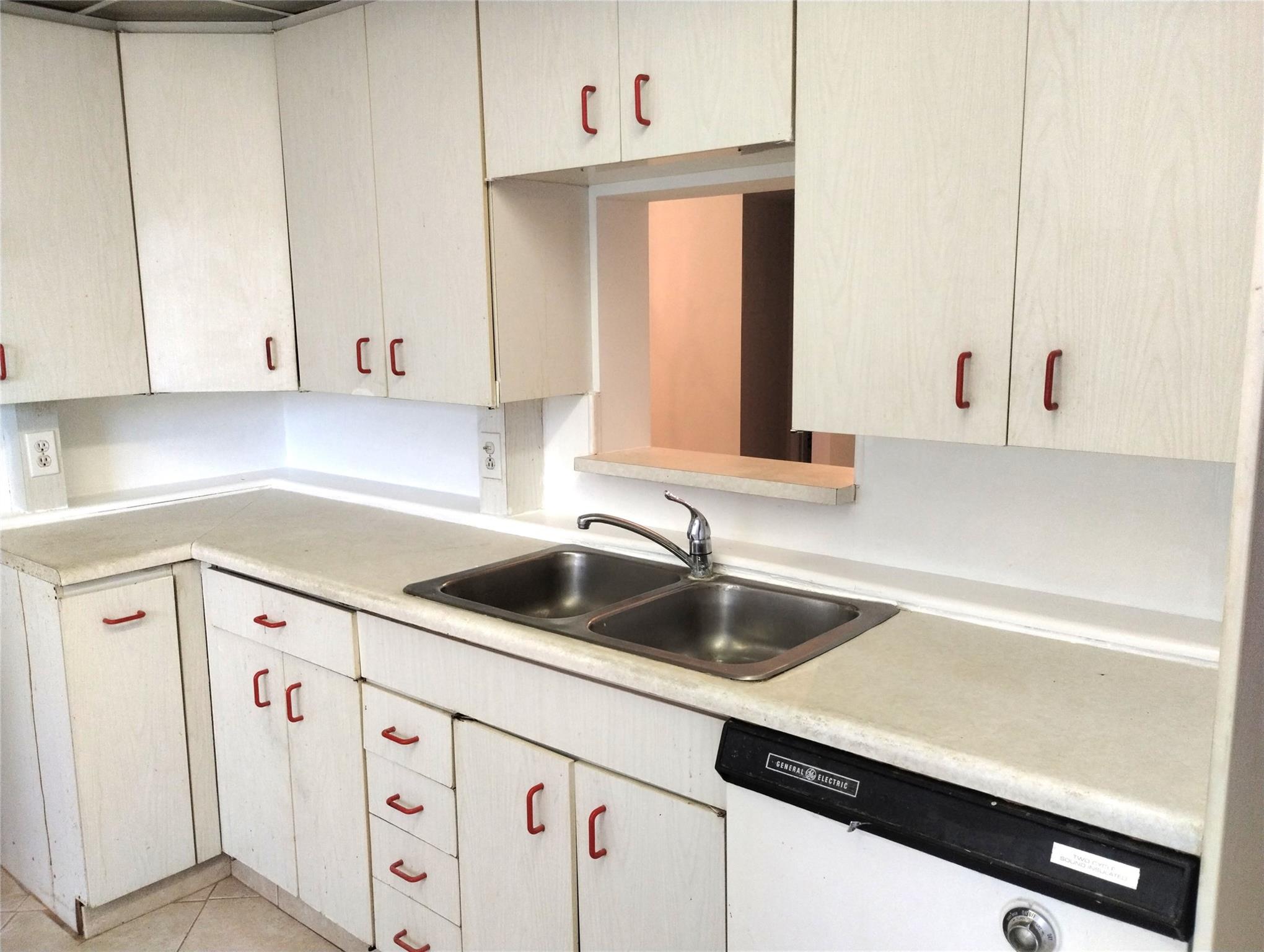 2403 Antigua Cir E3