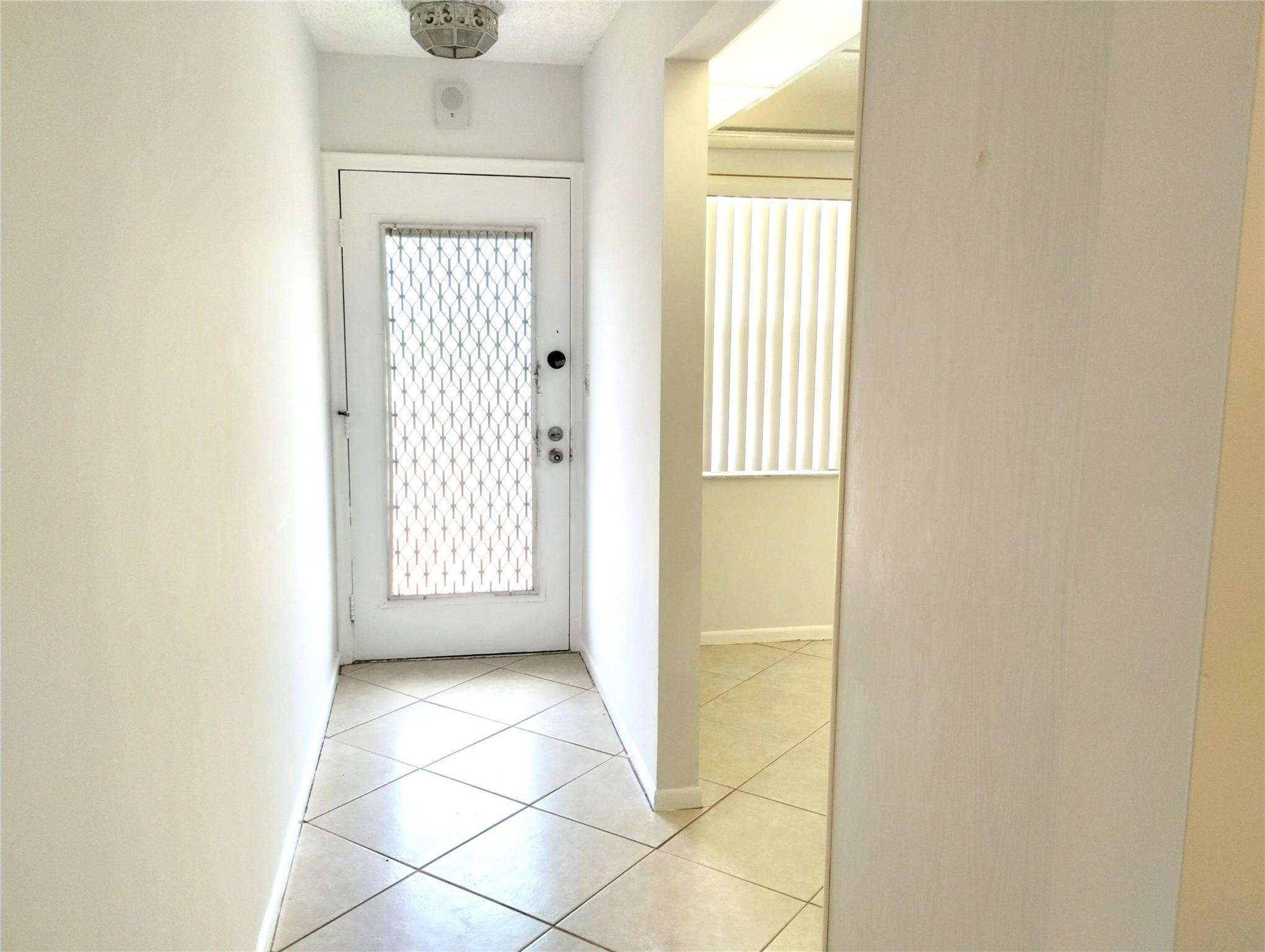 2403 Antigua Cir E3