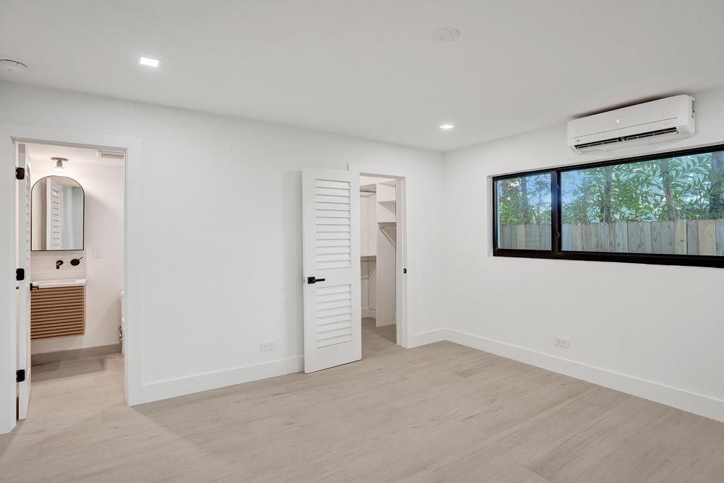 SANTA BARBARA SHORES - Residential Lease