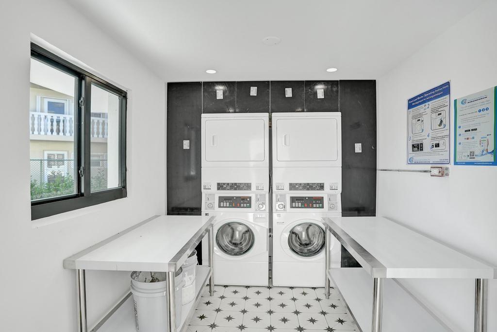 SANTA BARBARA SHORES - Residential Lease