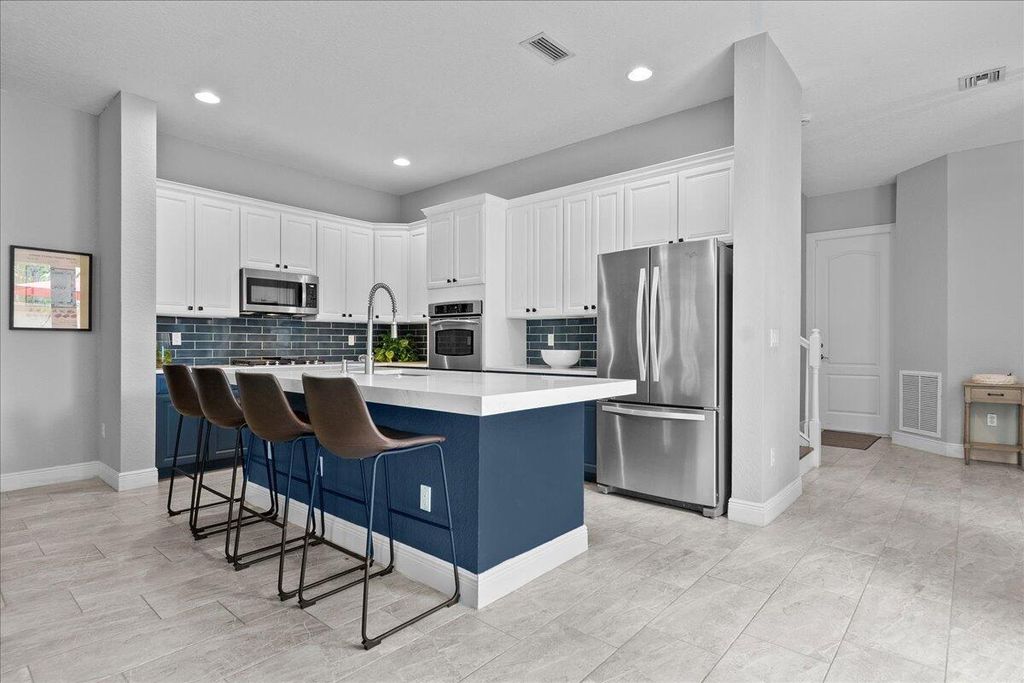 Photo of 883 Taft Court, Palm Beach Gardens, FL 33410 (MLS # B26027313)