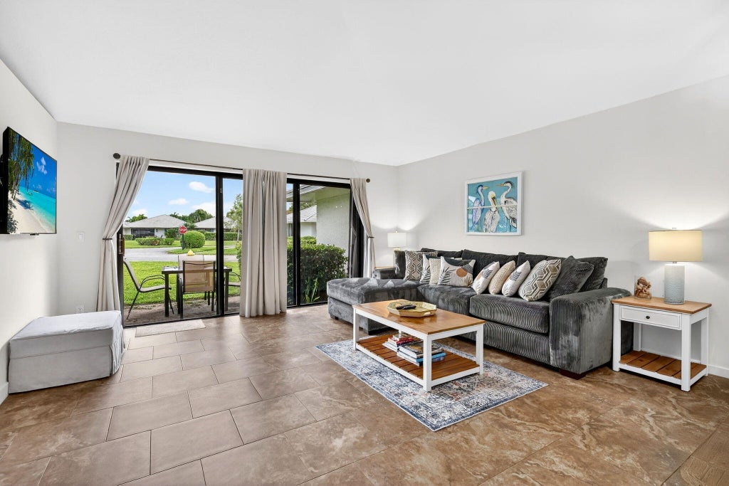 Photo of 227 Club Drive, Palm Beach Gardens, FL 33418 (MLS # B26046672)