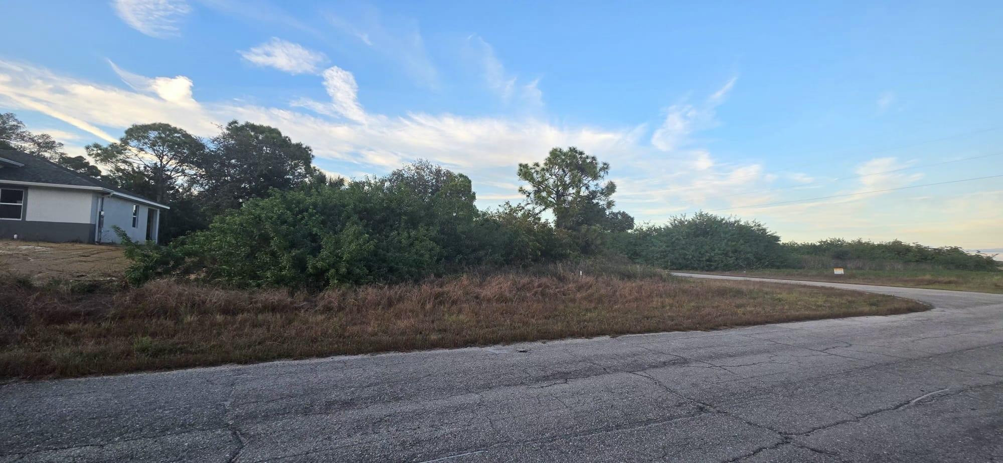 Banyan Village - Land