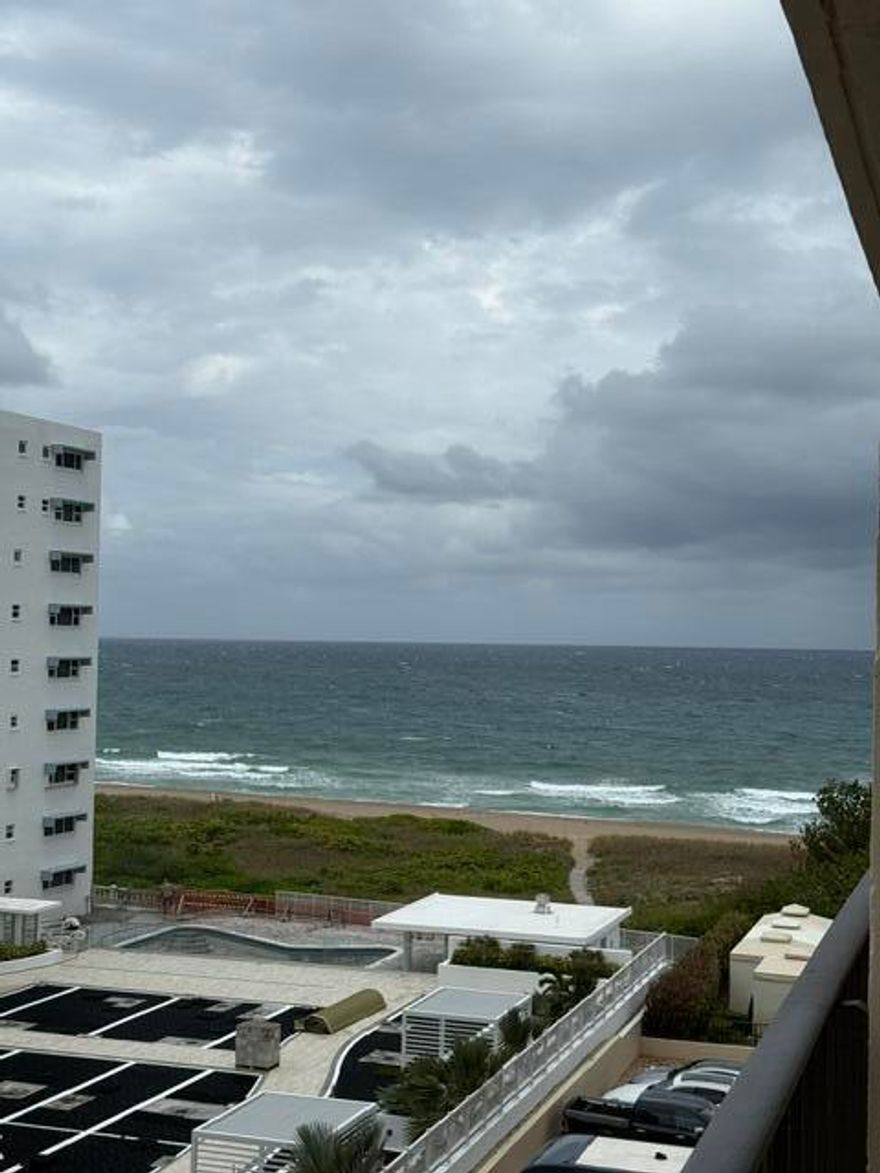 One bedroom, 1.5 bath unit with direct ocean view from balcony offered for annual rental. In Ocean Place, a popular pet friendly building on the sand. Your choice, furnished or unfurnished , rent includes everything ( basic cable, high speed internet, water, sewer) , except FPL. Unit has been well-maintained and recently renovated. In Lauderdale by the Sea , with restaurants, shops, and a walkable Publix.  Call for an appointment, you'll be glad you did! Resort style amenities ( heated ocean front pool, barbecue station, 24x7 free valet parking, gym, library, and social room).