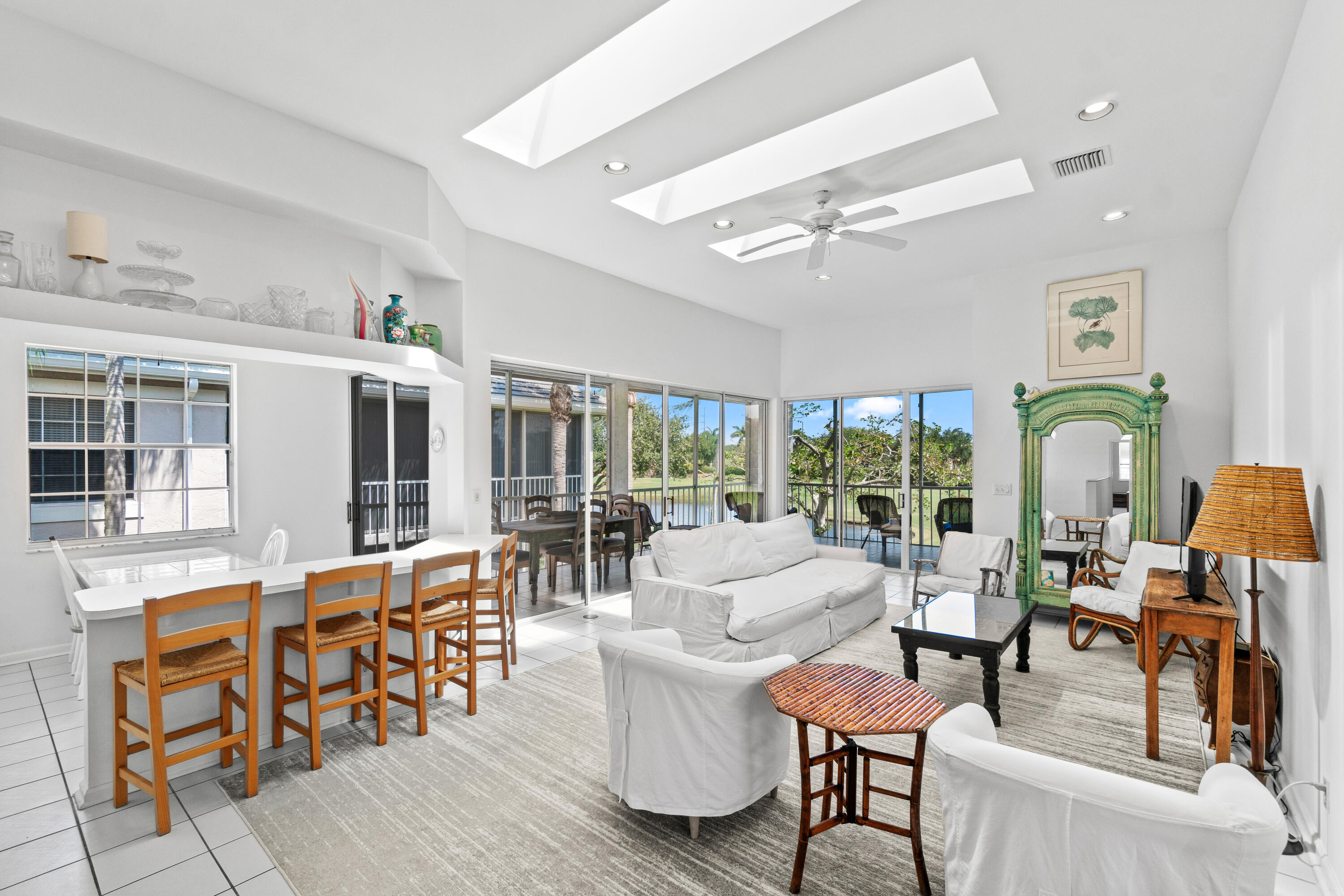 CATALINA / POLO CLUB - Residential