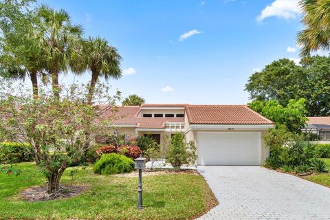 25 Glens Drive W Boynton Beach FL 33436
