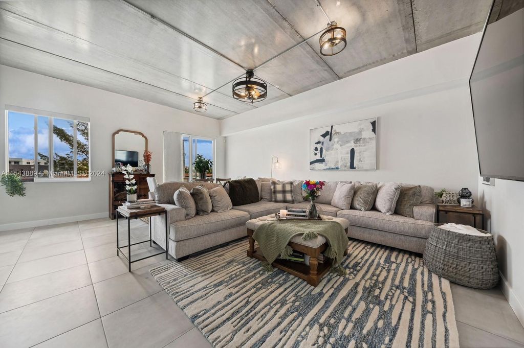 Photo of 111 SE 2nd Street #201, Delray Beach, FL 33444 (MLS # B26032516)