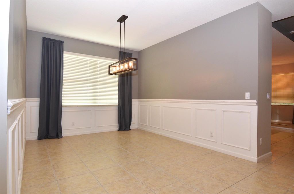 Photo of 11709 SW Bennington Circle, Port Saint Lucie, FL 34987 (MLS # R11035822)