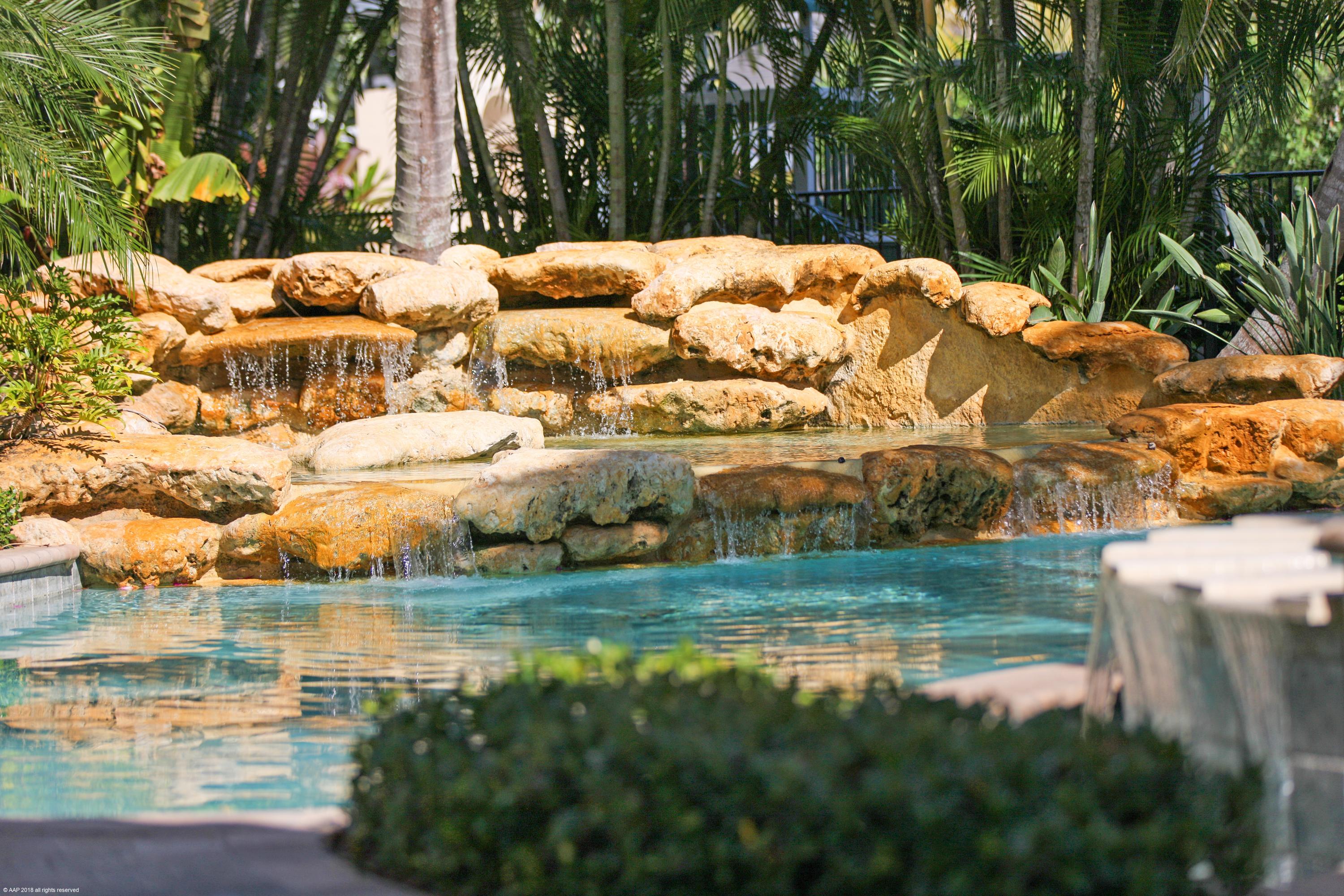 OLD PALM - Residential