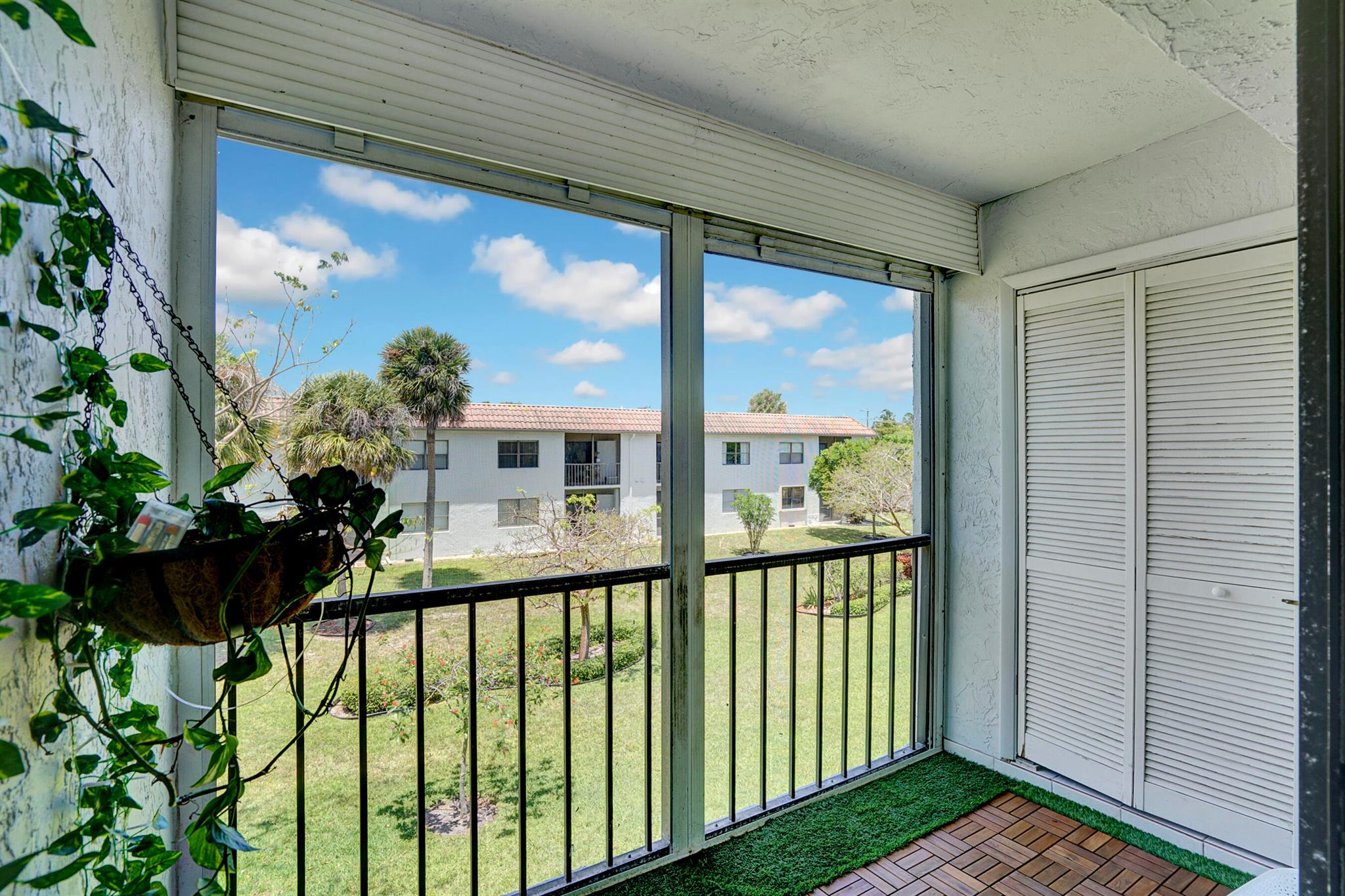 Photo 10 of 23 of 105 Tropic Isle Drive 29u condo