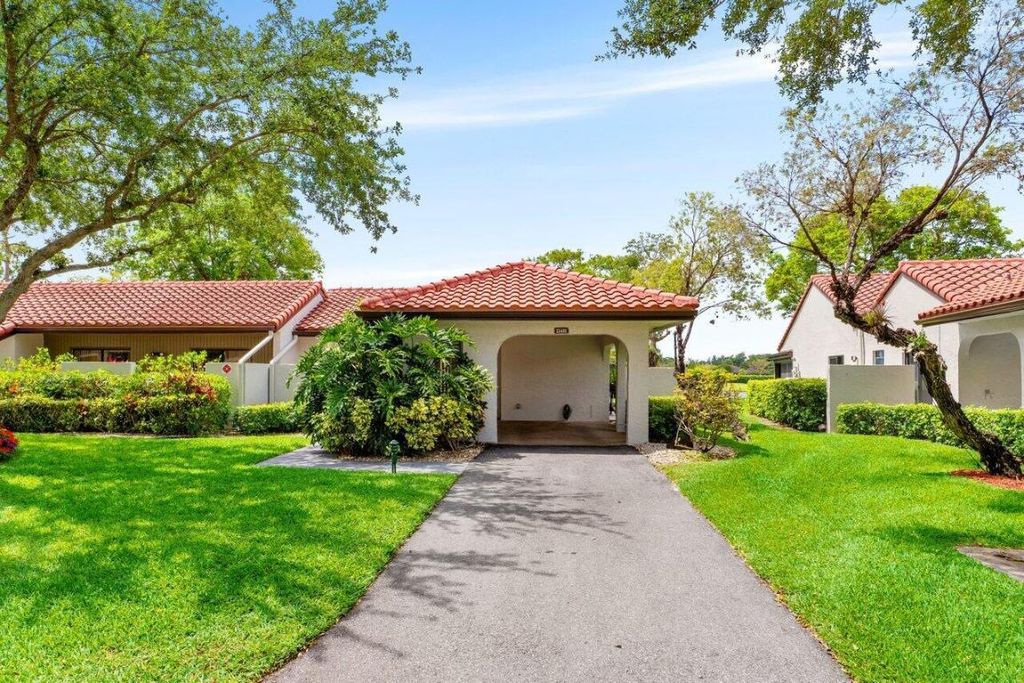 Photo of 21481 Cypress Hammock Drive #31b, Boca Raton, FL 33428 (MLS # R11078512)