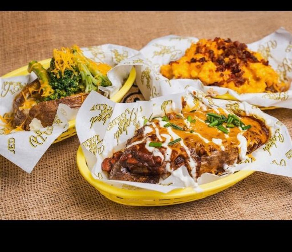 Photo of 3908 W Hillsboro Boulevard, Deerfield Beach, FL 33442 (MLS # B26002105)