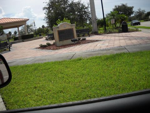 A home in Port Saint Lucie