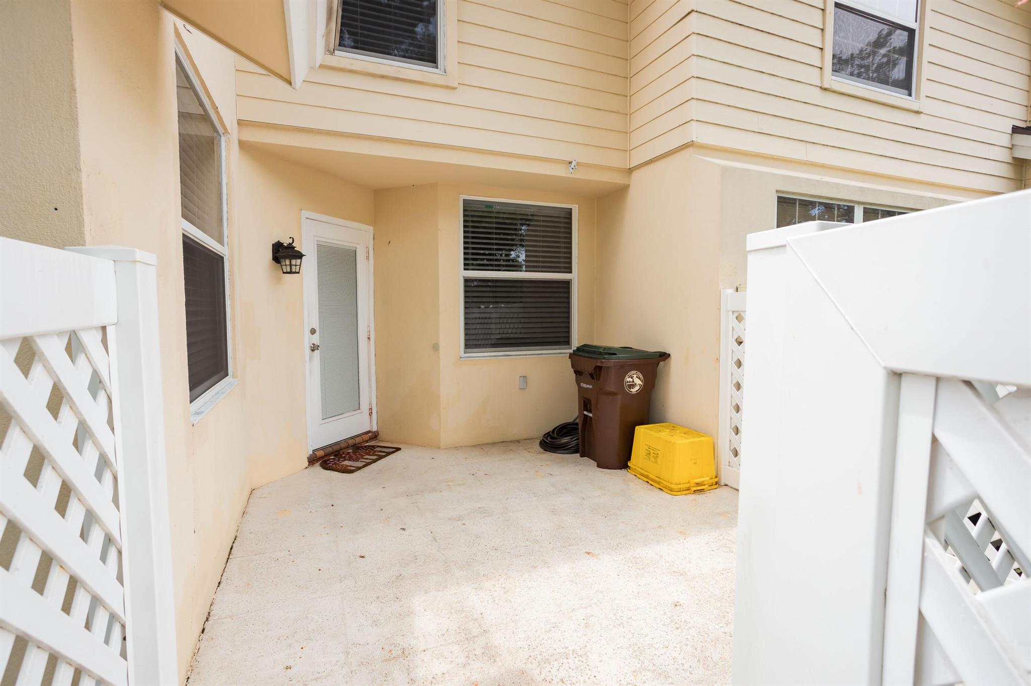 WELLESLEY AT LAKE CLARKE - Residential