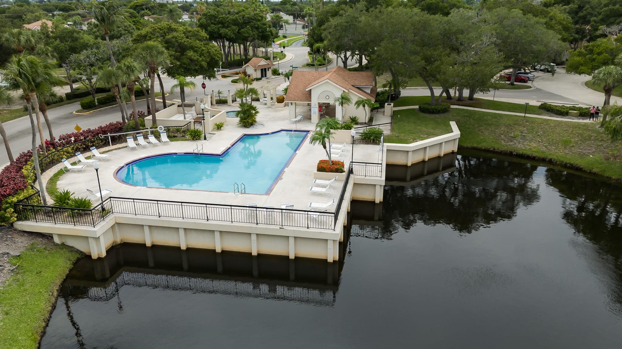 WELLESLEY AT LAKE CLARKE - Residential