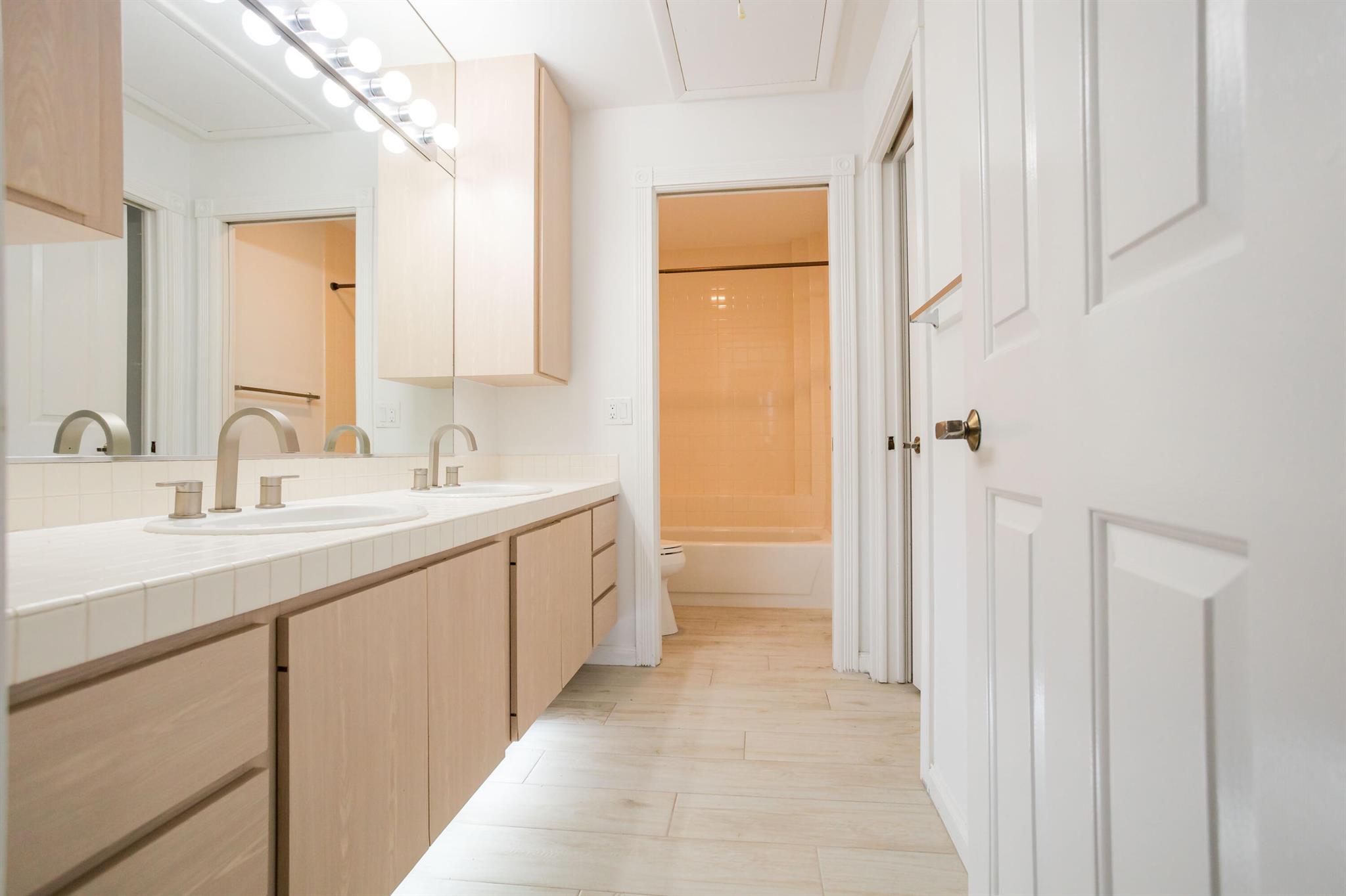 WELLESLEY AT LAKE CLARKE - Residential