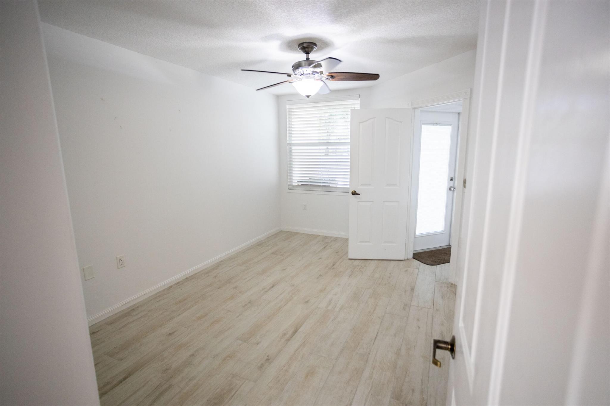 WELLESLEY AT LAKE CLARKE - Residential