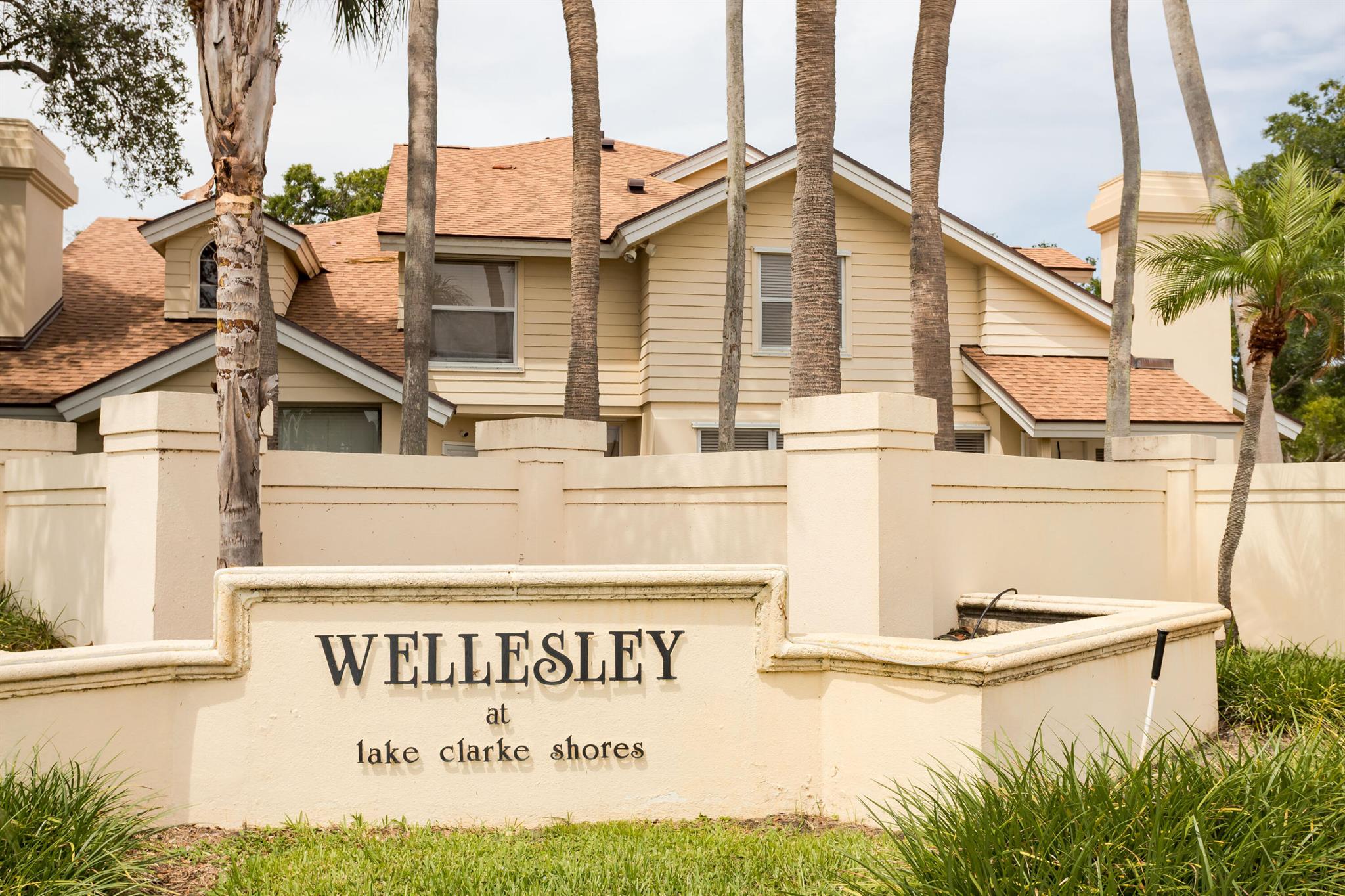 WELLESLEY AT LAKE CLARKE - Residential