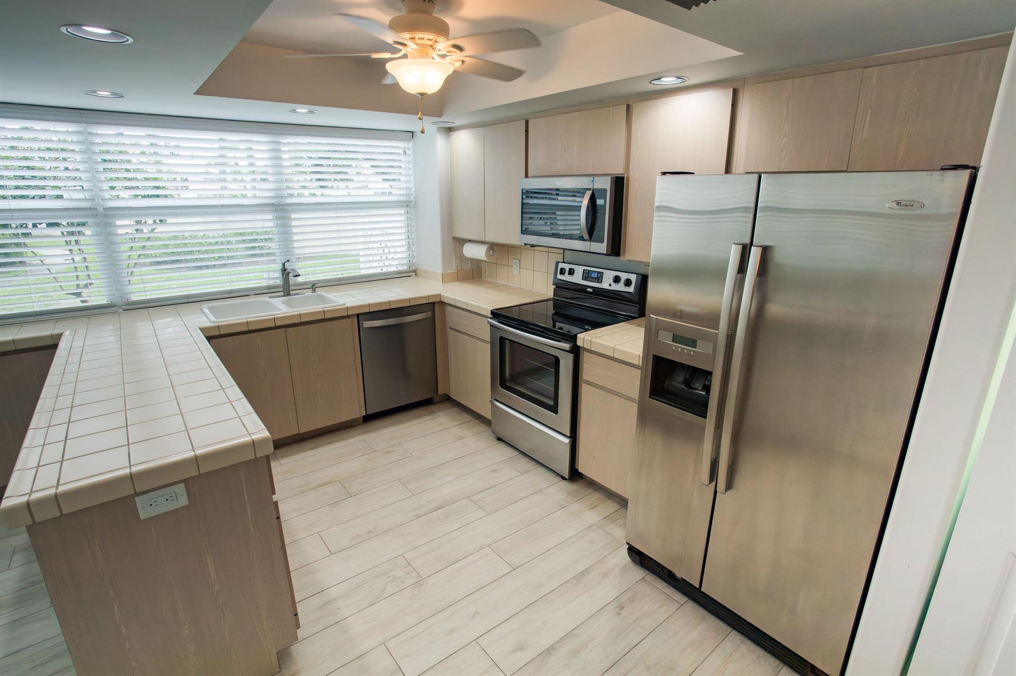 WELLESLEY AT LAKE CLARKE - Residential