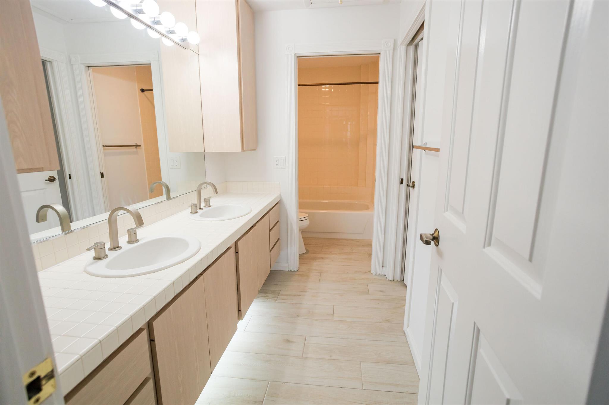 WELLESLEY AT LAKE CLARKE - Residential