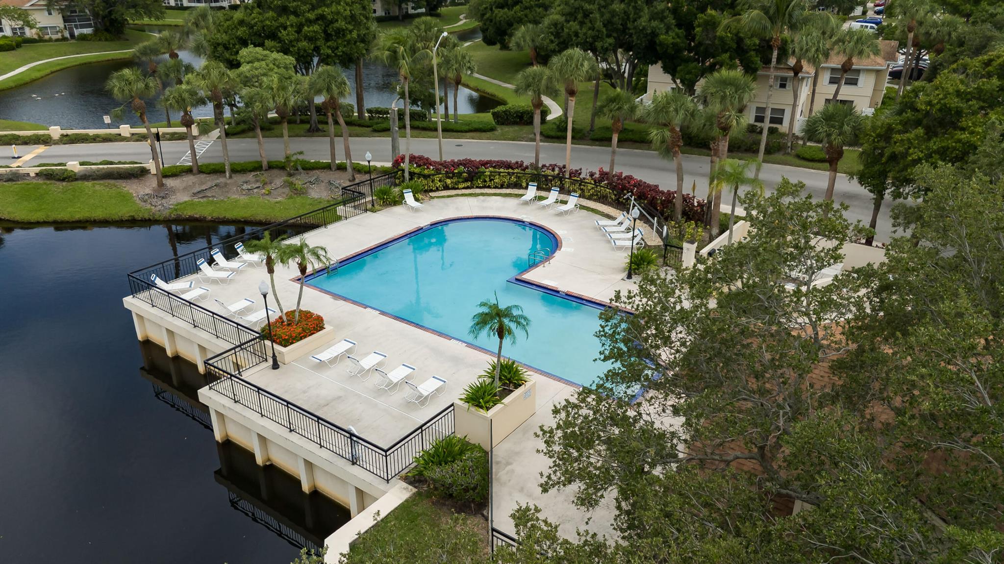 WELLESLEY AT LAKE CLARKE - Residential