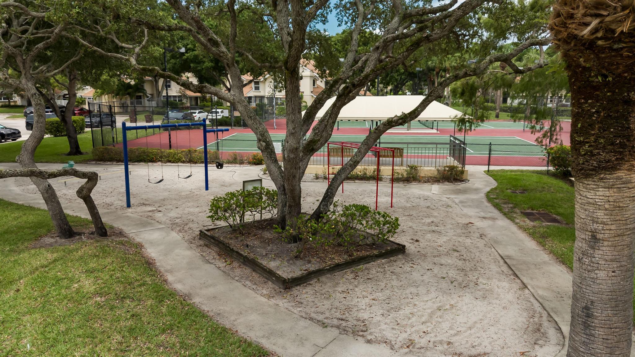 WELLESLEY AT LAKE CLARKE - Residential