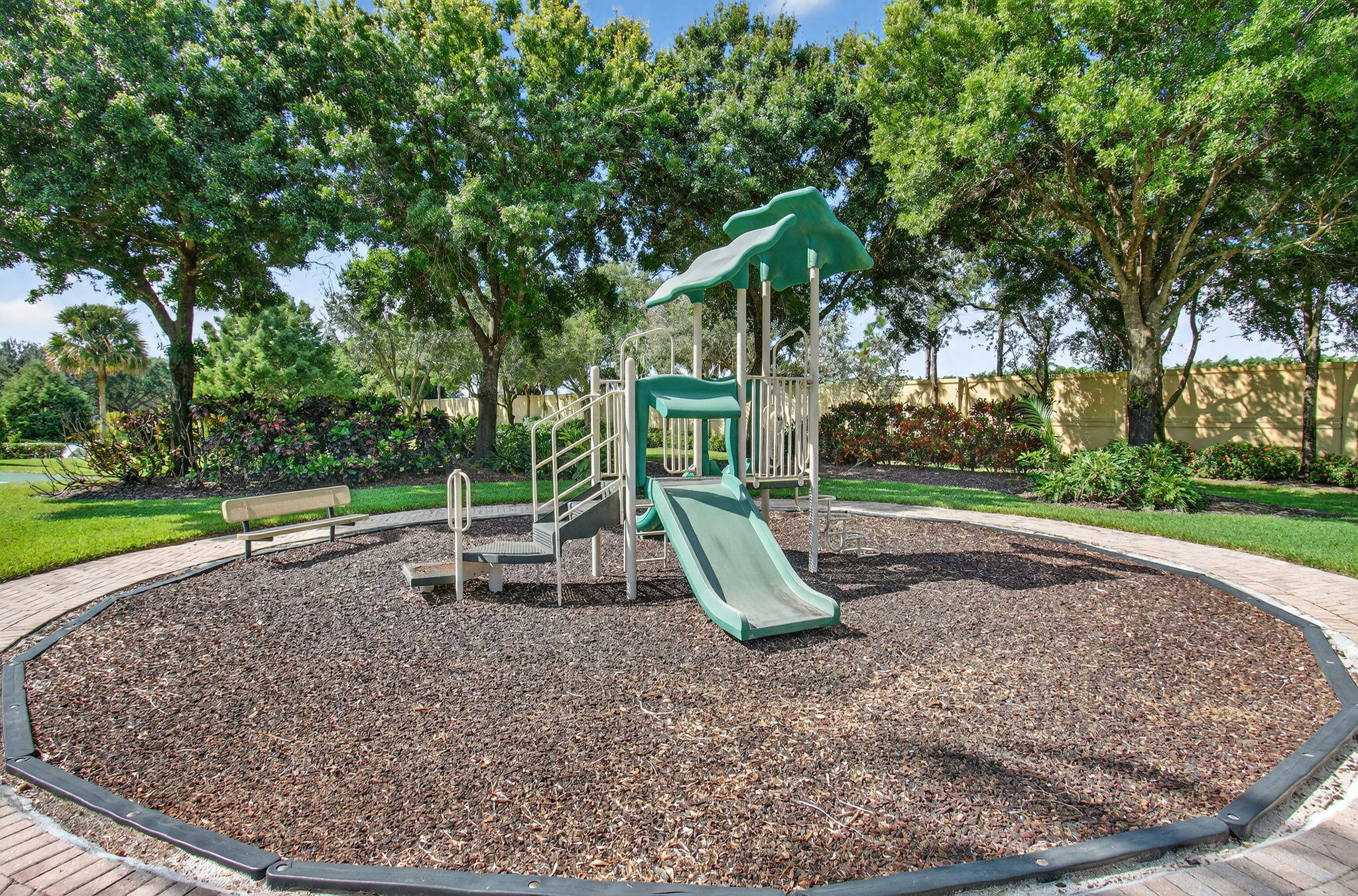 GRAND HAVEN AT LINTON BLVD - Residential