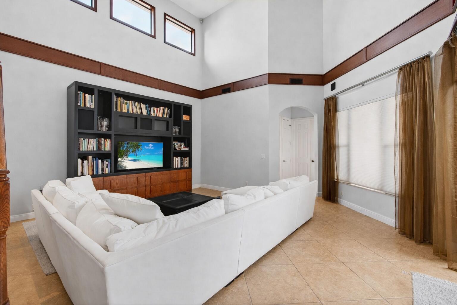 GRAND HAVEN AT LINTON BLVD - Residential