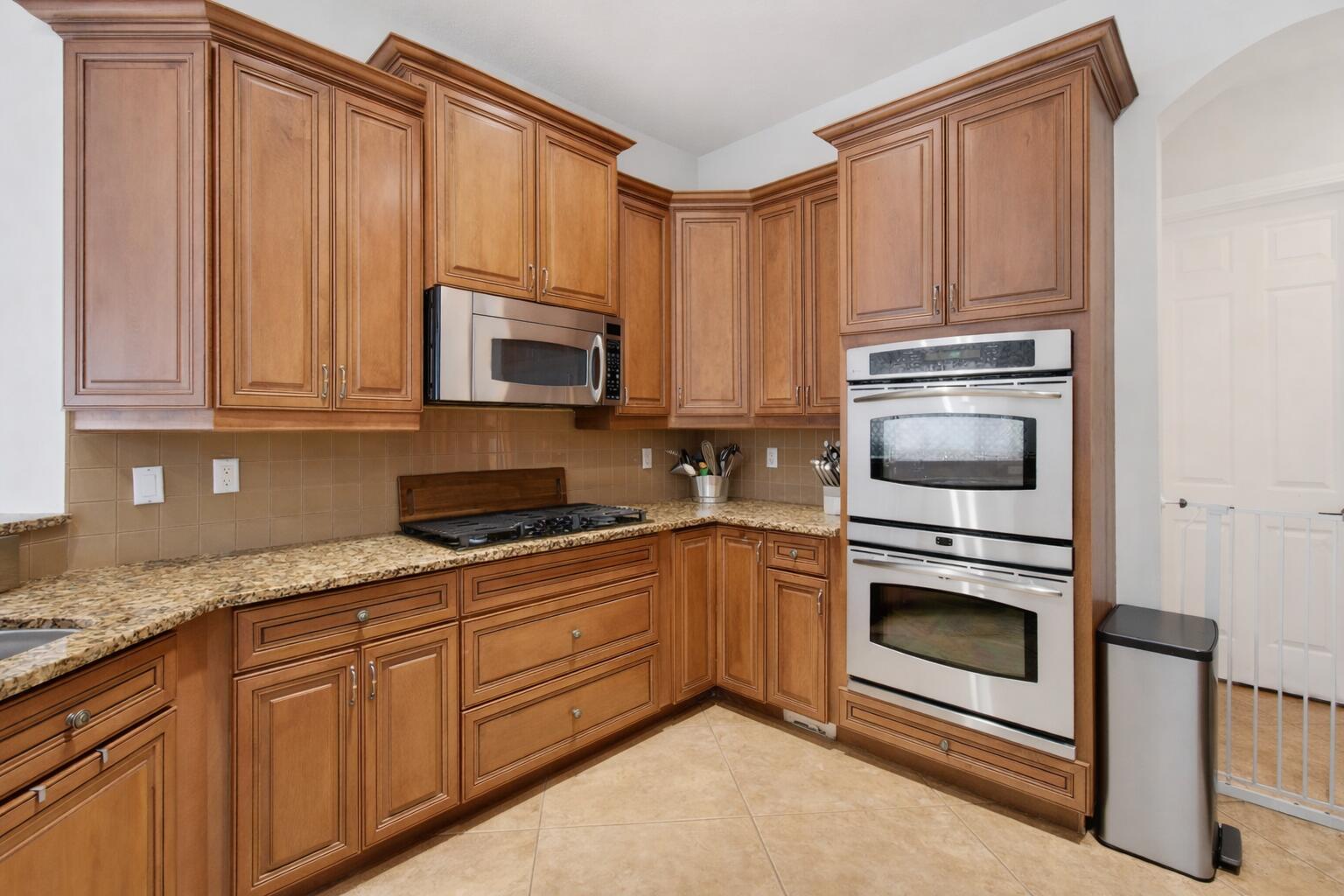 GRAND HAVEN AT LINTON BLVD - Residential