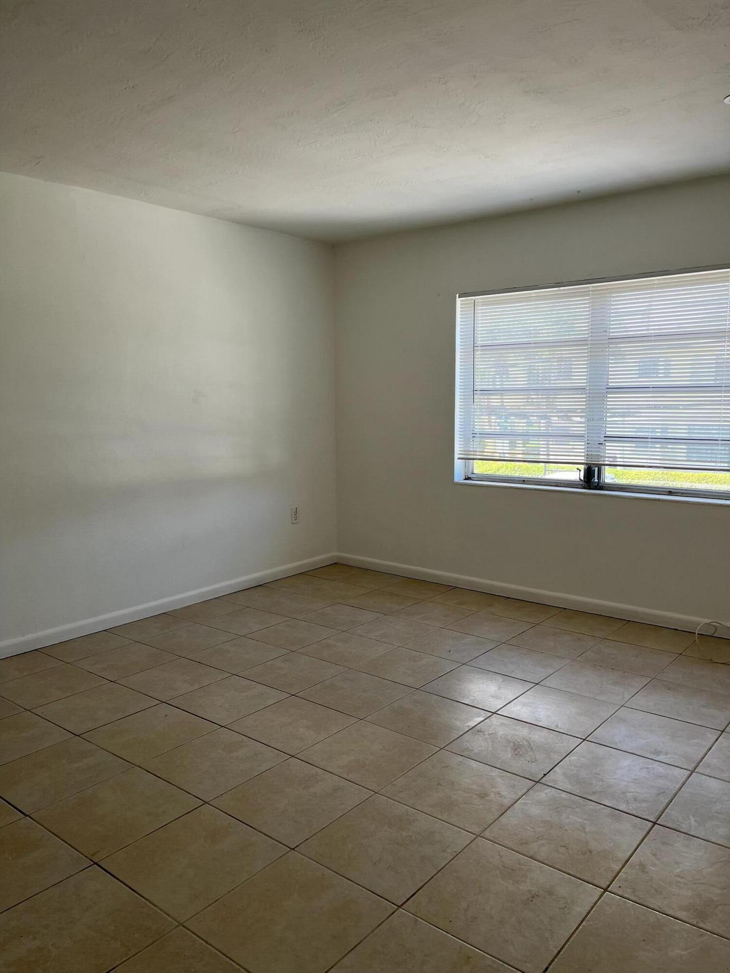 2285 NE 172nd Street 13