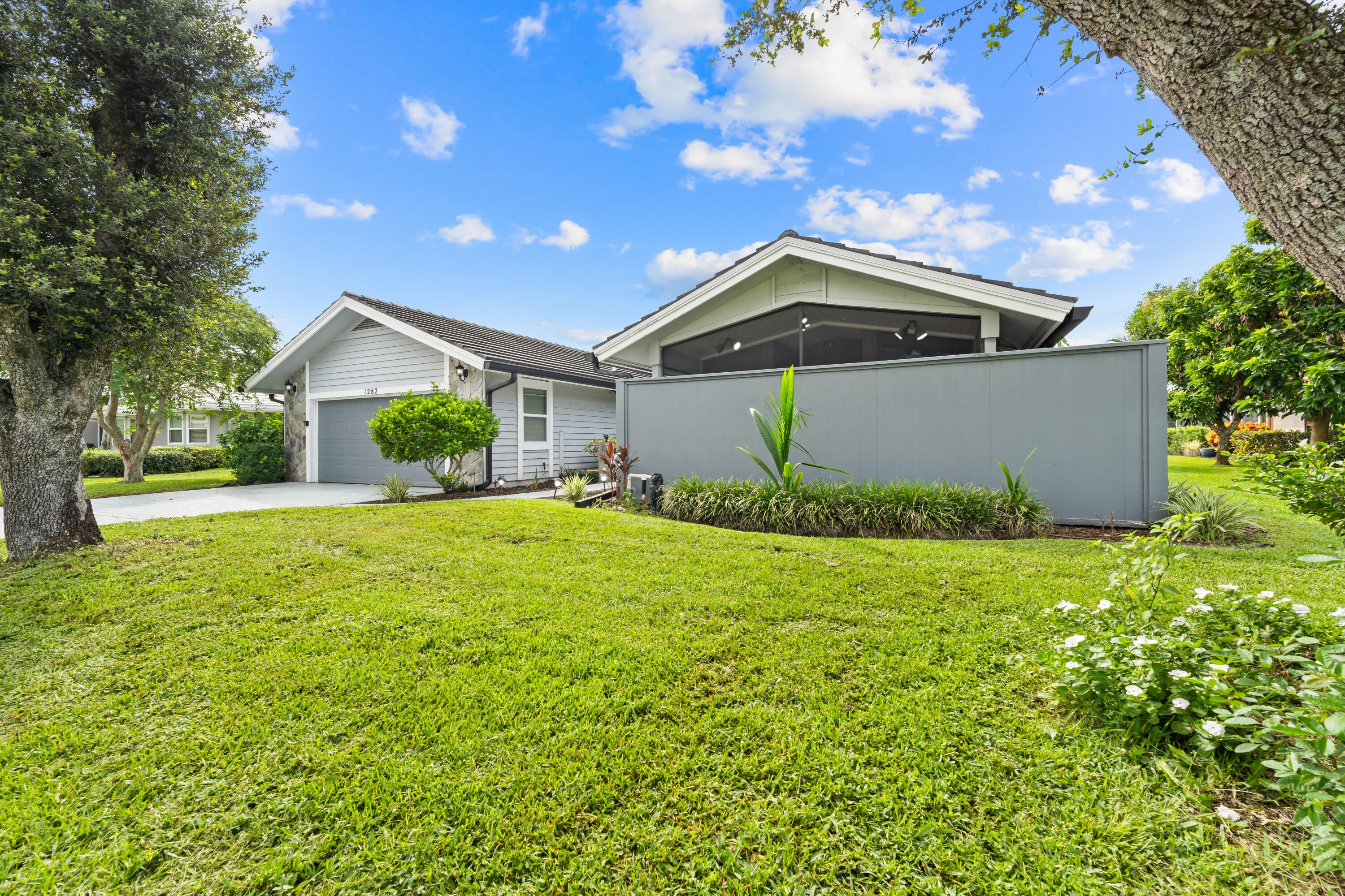 1282 SW BENT PINE Cove