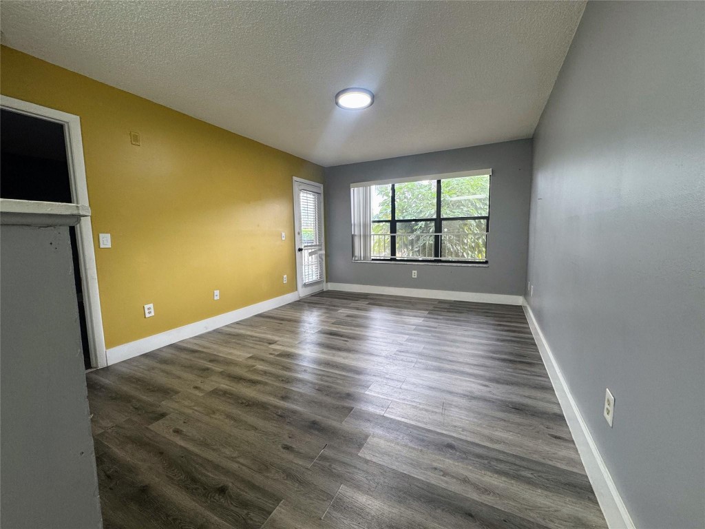 PALM AIRE GARDENS - Residential