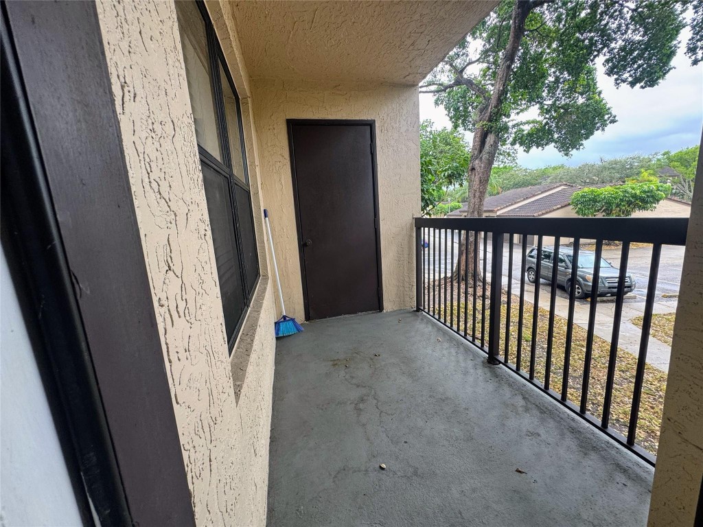 PALM AIRE GARDENS - Residential