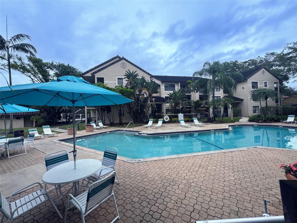 PALM AIRE GARDENS - Residential