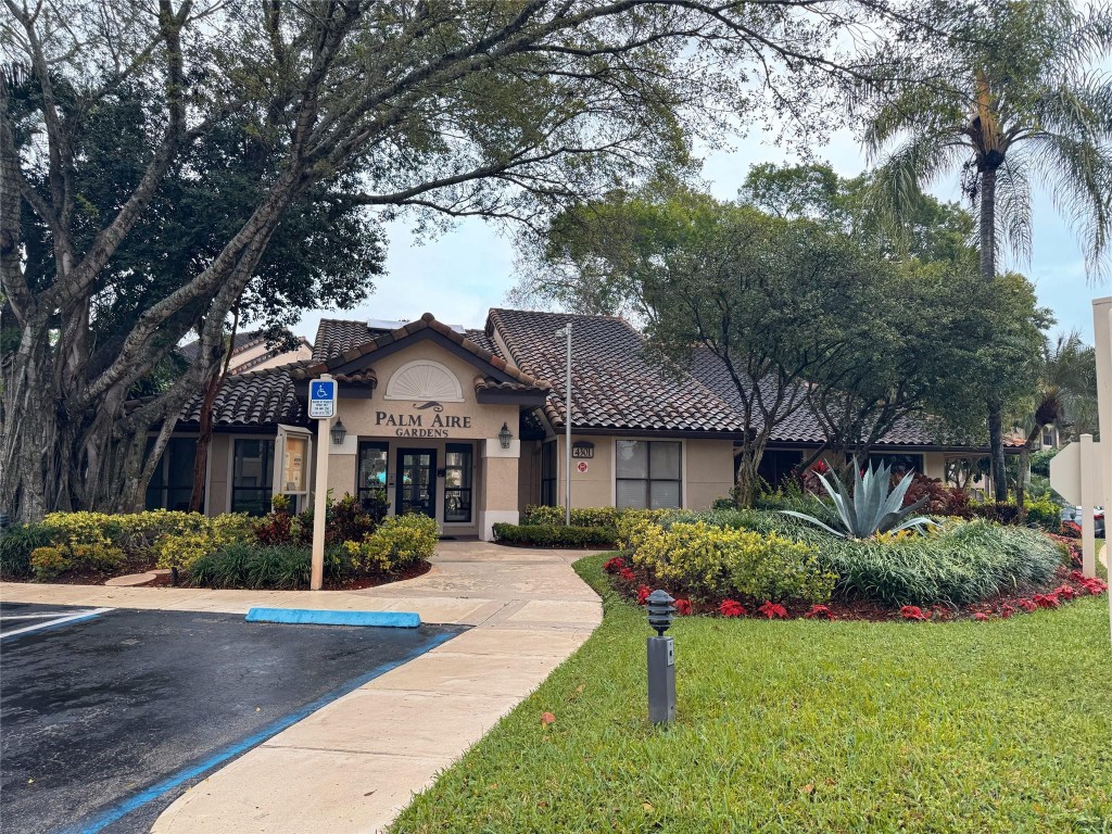 PALM AIRE GARDENS - Residential