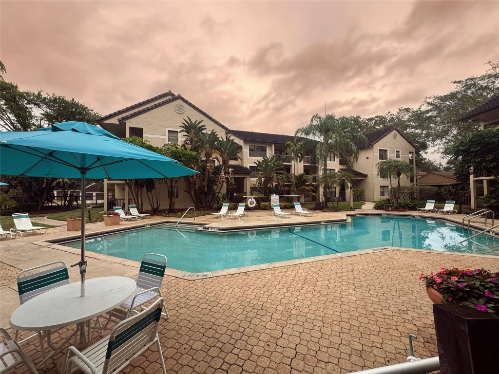 PALM AIRE GARDENS - Residential
