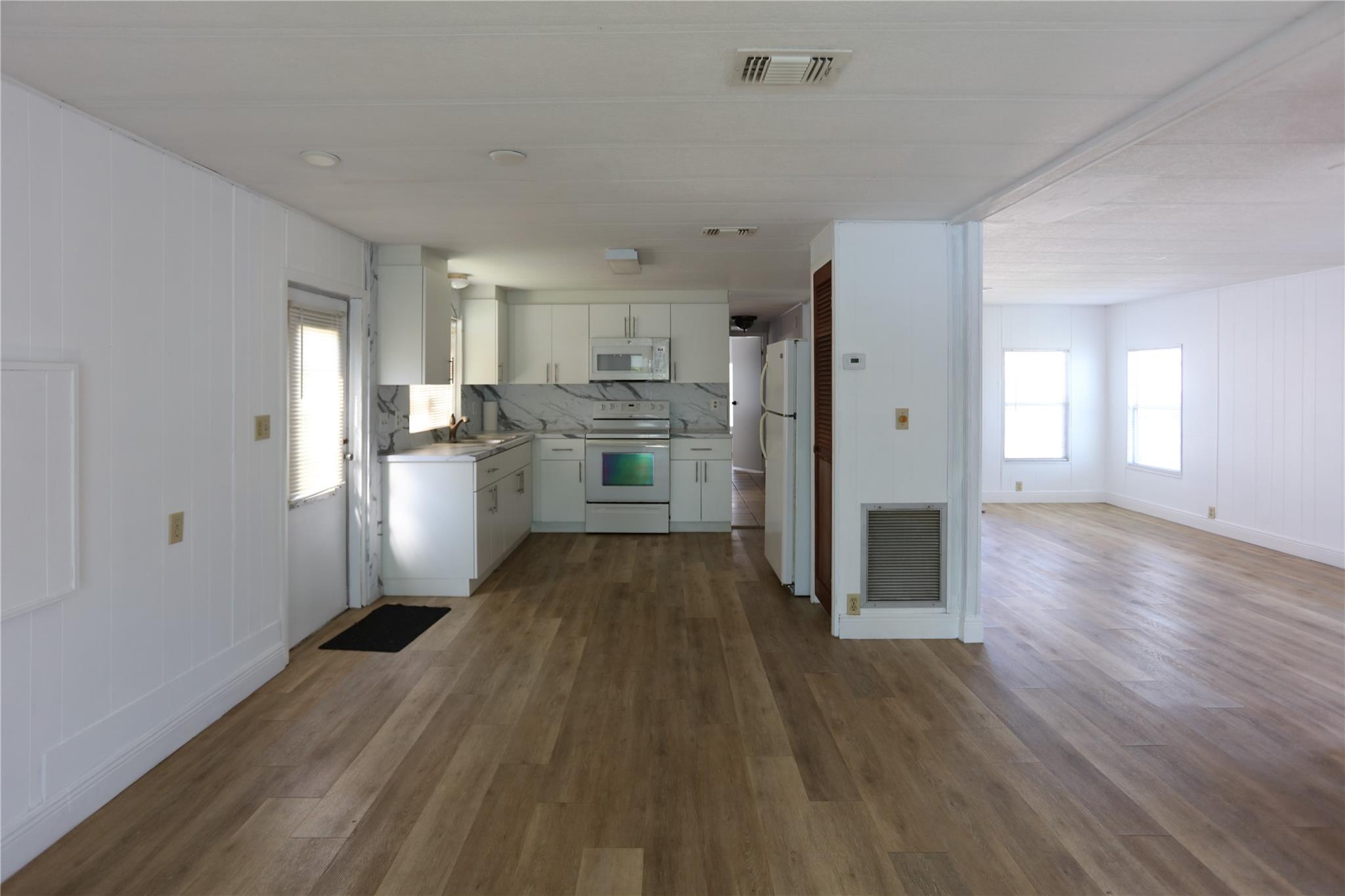 Heritage City Sec 2 81-14 - Residential Lease