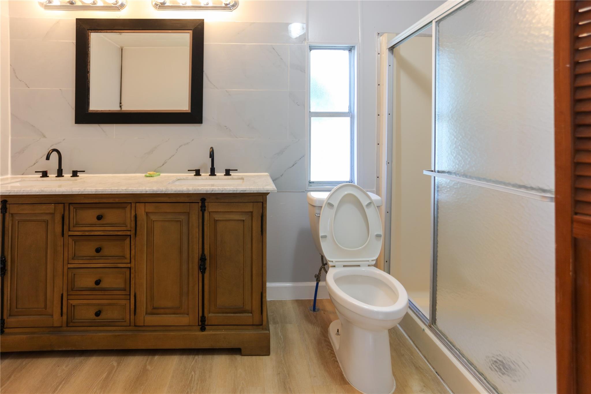 Heritage City Sec 2 81-14 - Residential Lease