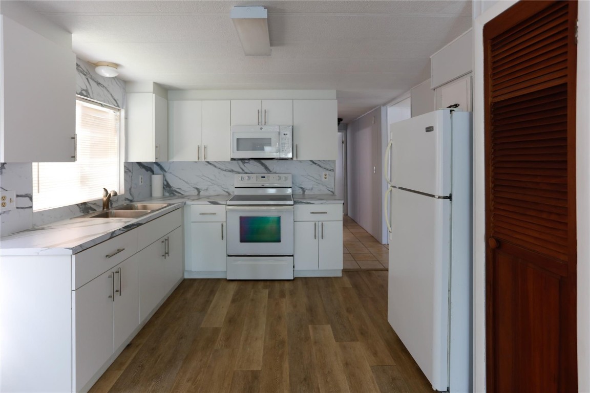 Heritage City Sec 2 81-14 - Residential Lease