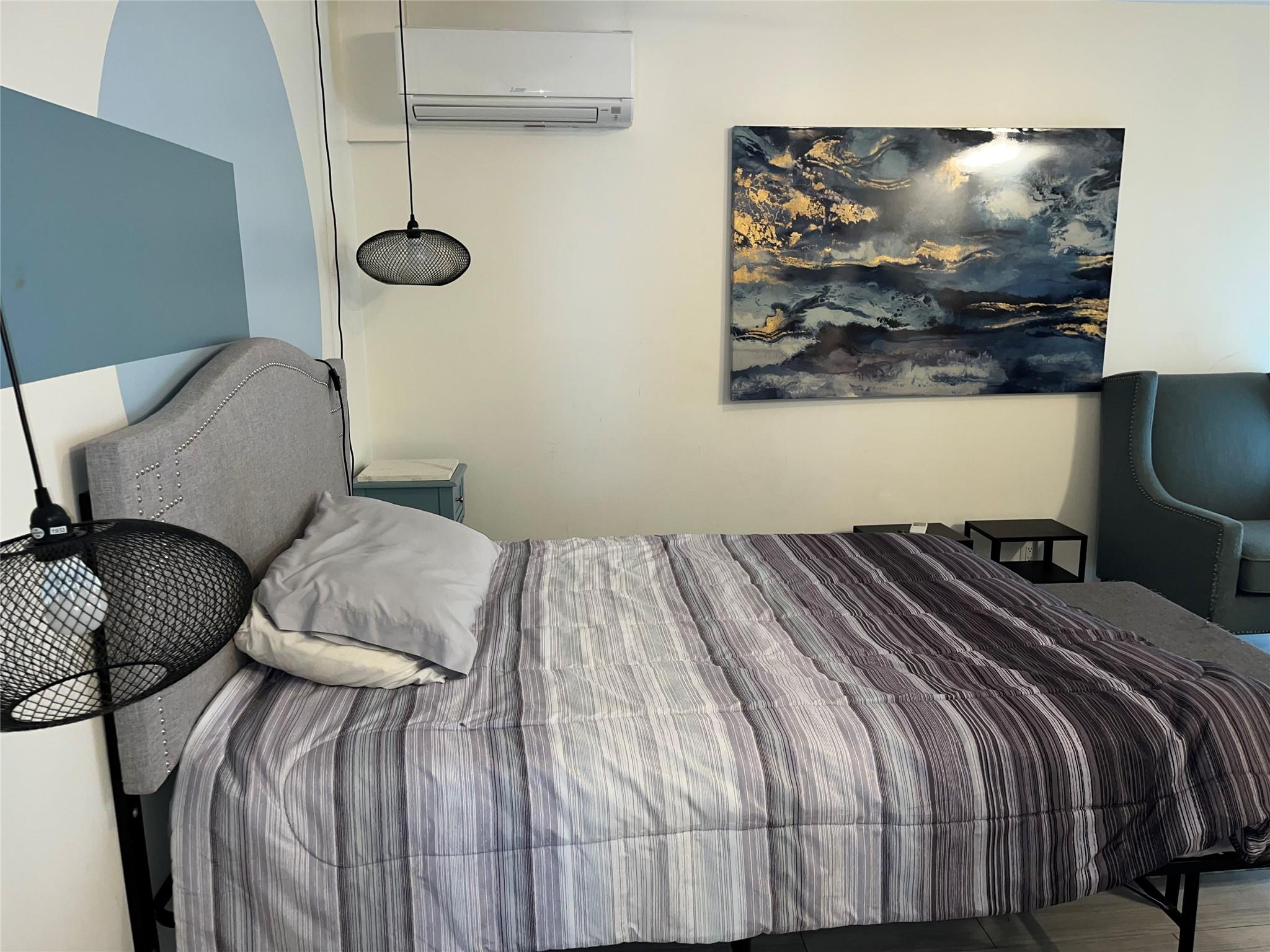 Embrace coastal living in this stunning studio apartment with one bedroom, nestled in the heart of beautiful Hollywood, Florida. This charming space offers a bright and open layout, perfect for enjoying the Florida sunshine. Features include a modern kitchenette, cozy living space, full bathroom with shower and convenient access to Hollywood Beach. Whether you're relaxing at home or exploring the vibrant community, this studio is a perfect.