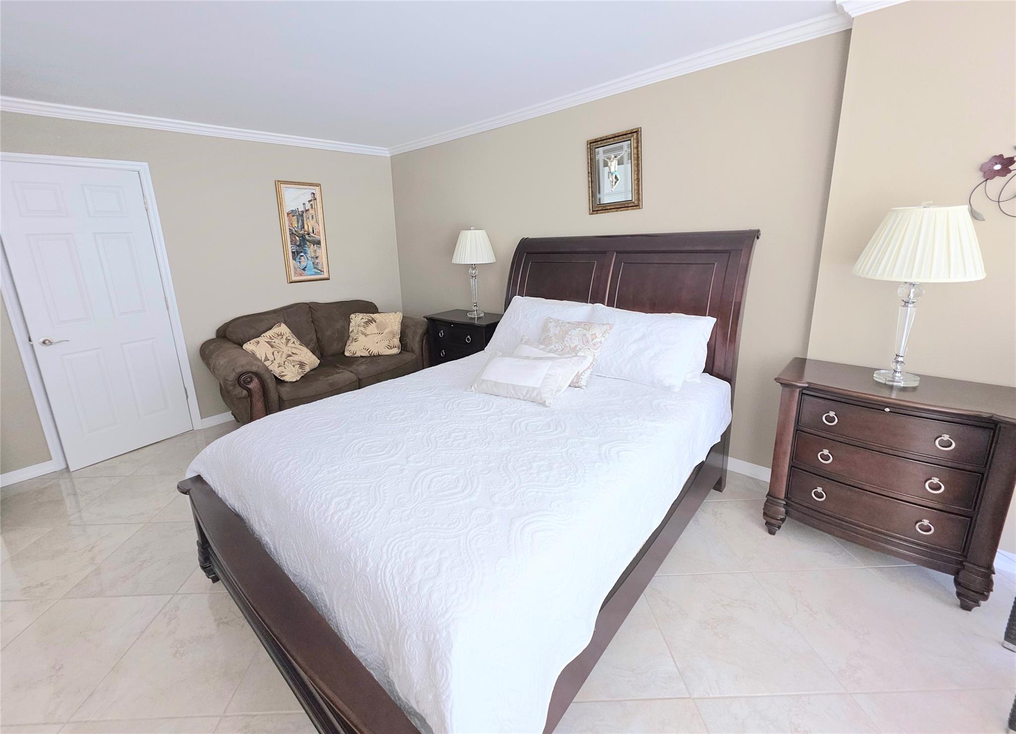 Ocean Club Condo - Residential Lease