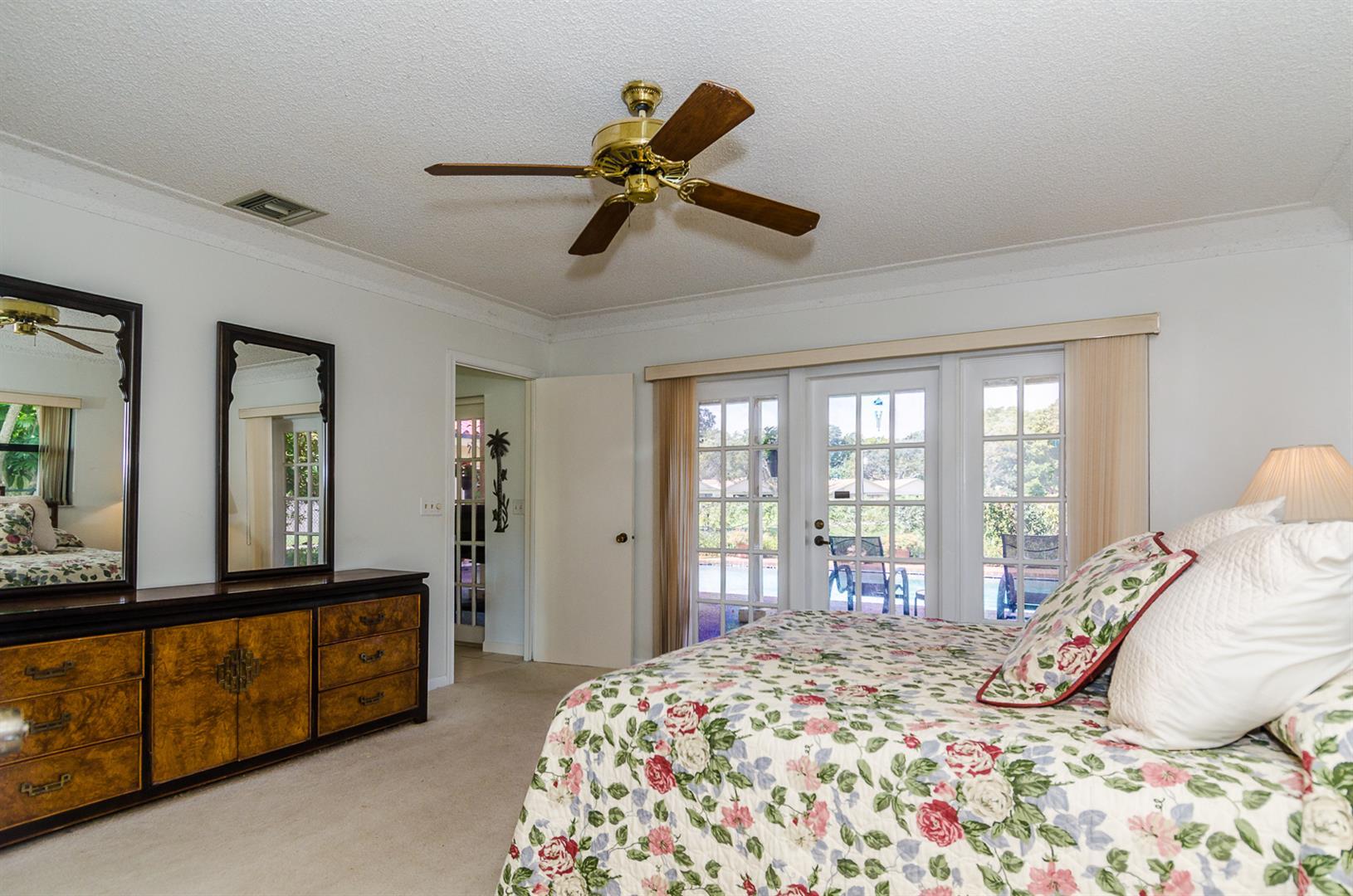 LAKEVIEW - Residential