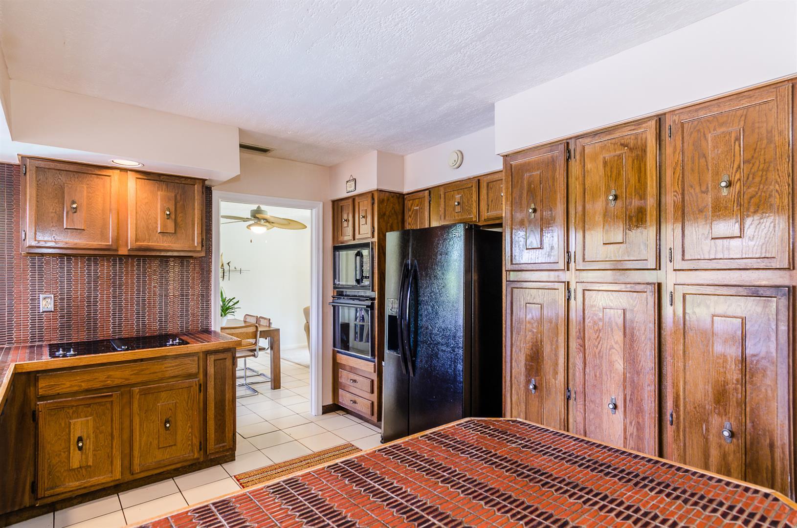 LAKEVIEW - Residential