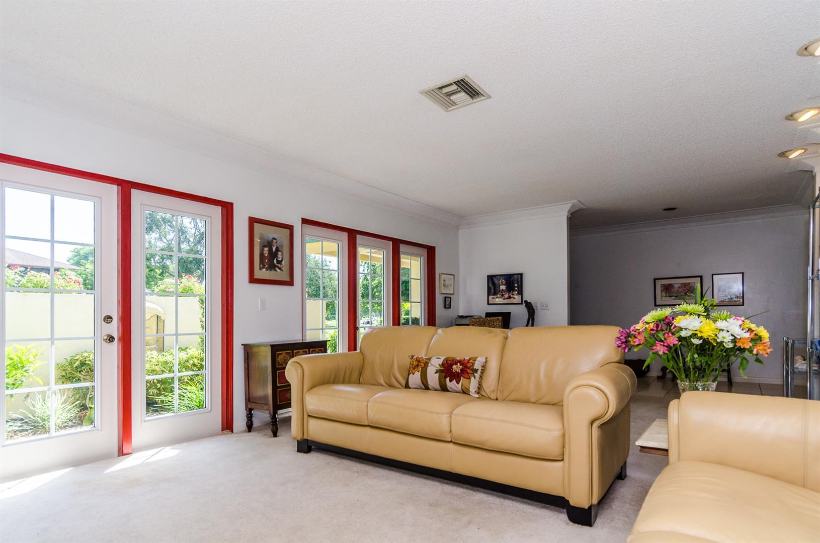 LAKEVIEW - Residential