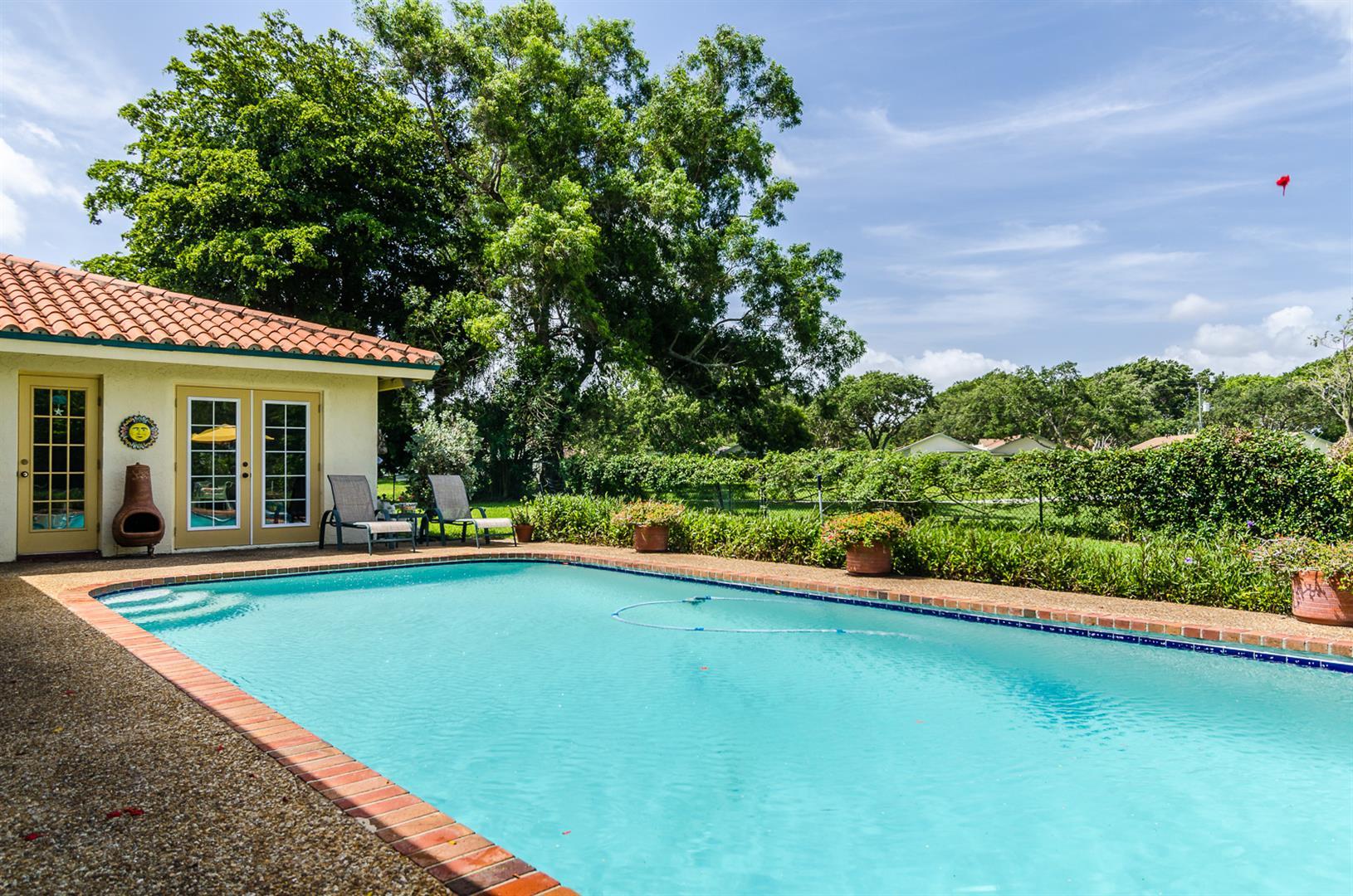 LAKEVIEW - Residential