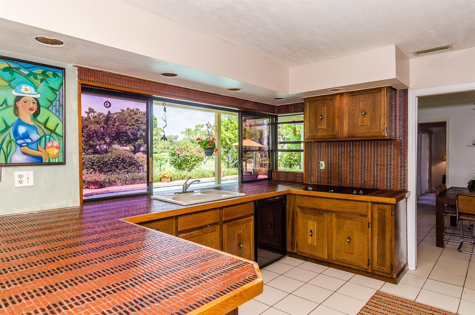 LAKEVIEW - Residential